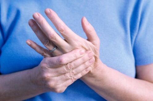 Dolore alle articolazioni delle mani e delle dita - un segno di varie malattie